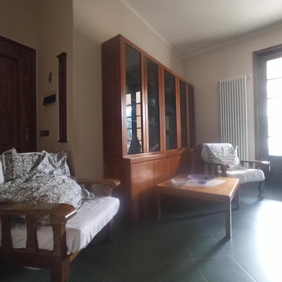 Casa Vincenzo 130 Mq Con Portico Ed Ingresso Esclusivo Dal Giardino Villa Felino Eksteriør bilde