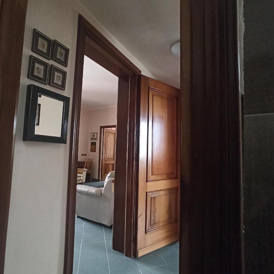 Casa Vincenzo 130 Mq Con Portico Ed Ingresso Esclusivo Dal Giardino Villa Felino Eksteriør bilde