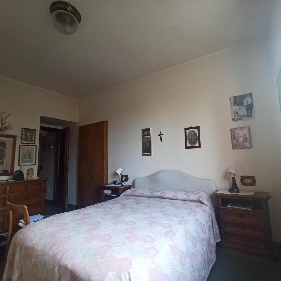 Casa Vincenzo 130 Mq Con Portico Ed Ingresso Esclusivo Dal Giardino Villa Felino Eksteriør bilde