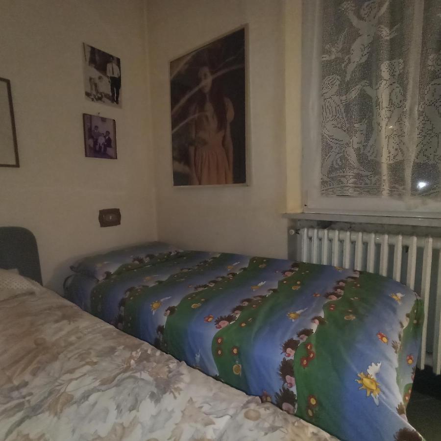 Casa Vincenzo 130 Mq Con Portico Ed Ingresso Esclusivo Dal Giardino Villa Felino Eksteriør bilde