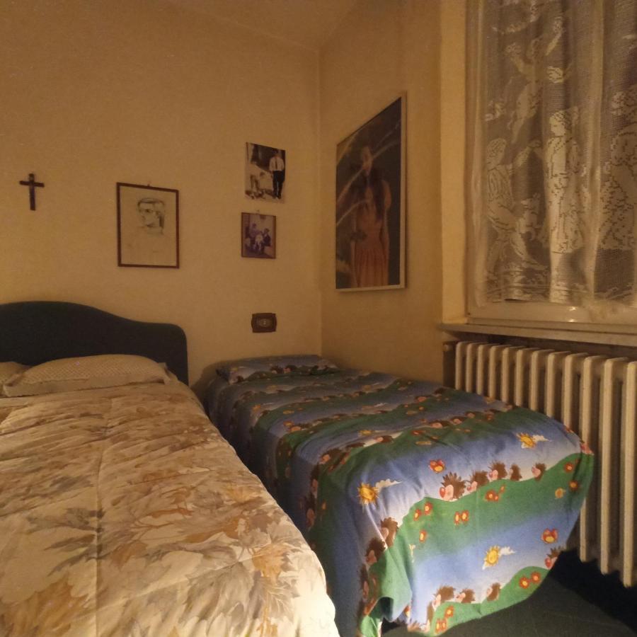 Casa Vincenzo 130 Mq Con Portico Ed Ingresso Esclusivo Dal Giardino Villa Felino Eksteriør bilde