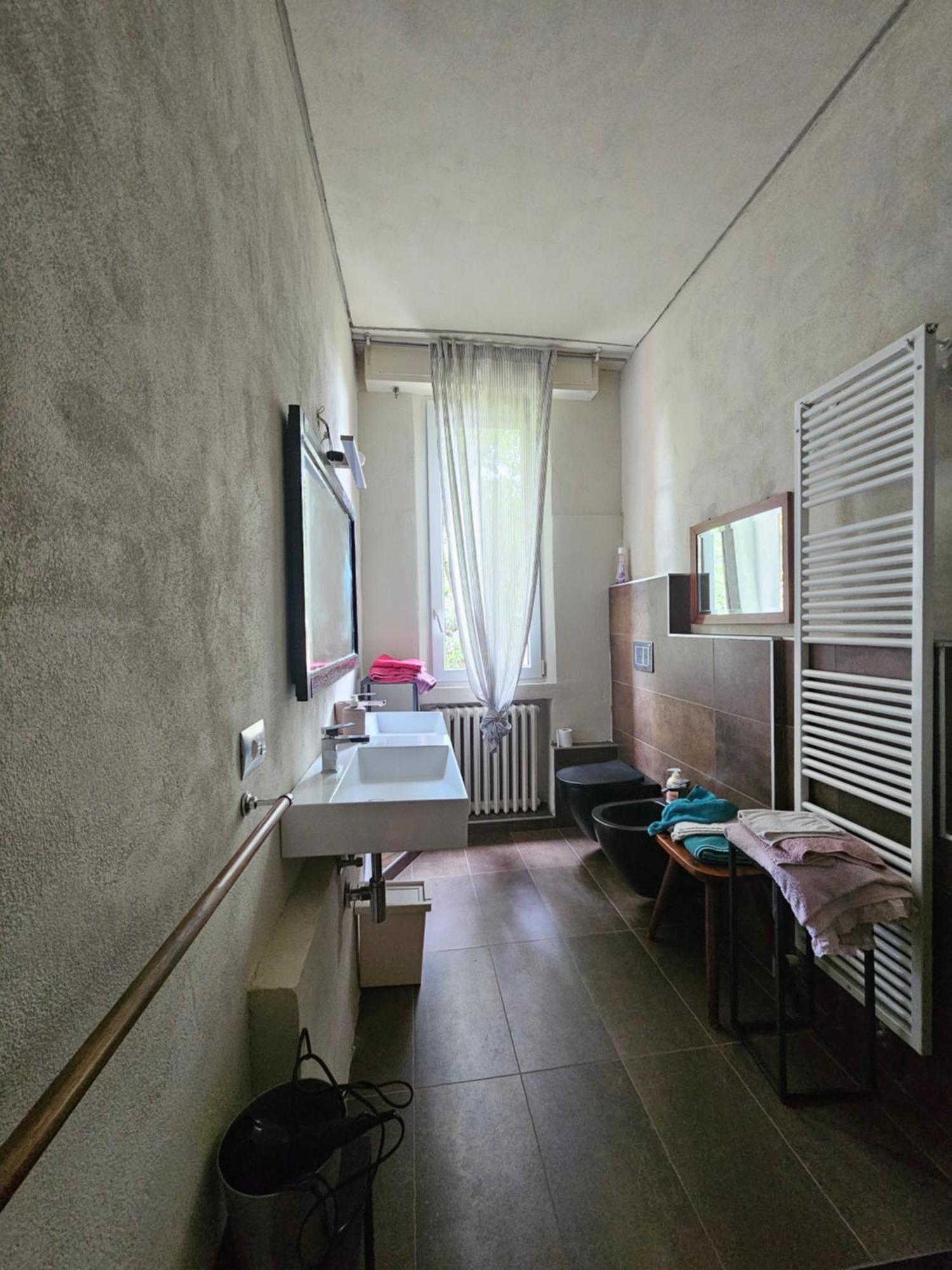 Casa Vincenzo 130 Mq Con Portico Ed Ingresso Esclusivo Dal Giardino Villa Felino Eksteriør bilde
